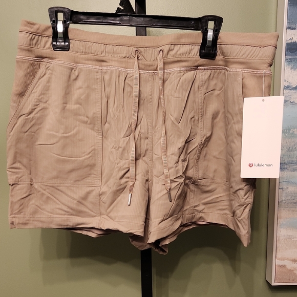 Lululemon Beige Drawstring Shorts - Picture 1 of 4